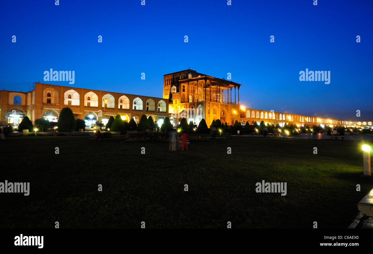 Ali Qapu Palast befindet sich in Nagsh ich Jahan Quadrat, Isfahan, Iran. Stockfoto