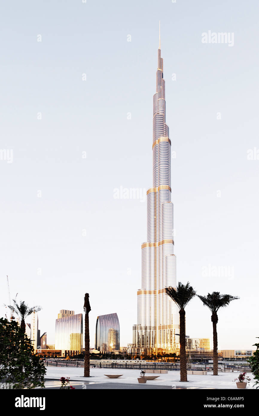 Burj Khalifa Kurz Vor Sonnenuntergang Das Hochste Gebaude Der