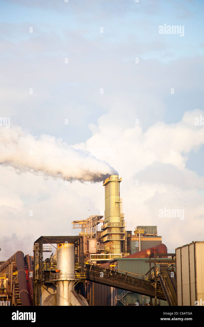 Schwere Eisen-und Stahlindustrie im Stahlwerk Stockfoto