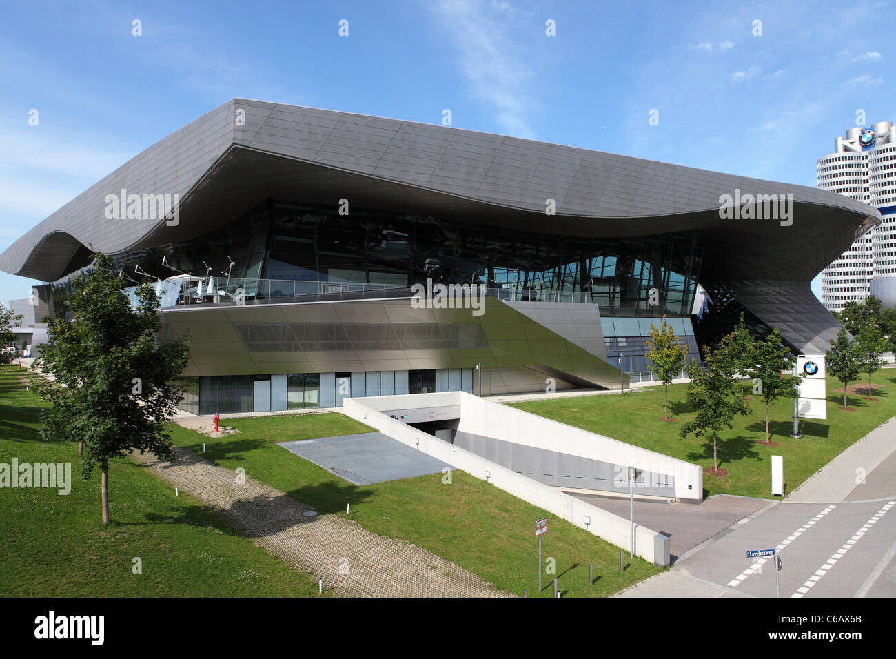 Die BMW Welt (BMW Welt) Gebäude in München, Bayern, Deutschland. Stockfoto