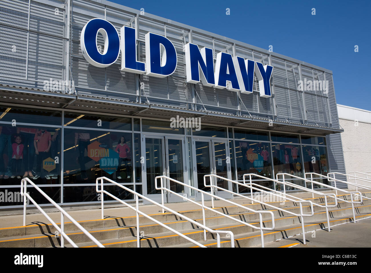 Old Navy Franchise-Ladengeschäft verkauft Kleidung Stockfoto