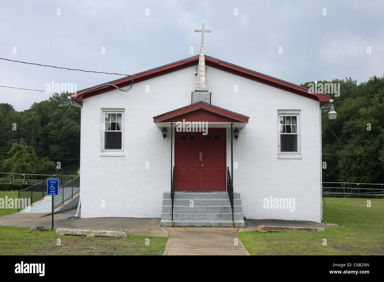 Bescheidene Kirche in der Nähe von Salem, New Jersey Stockfoto
