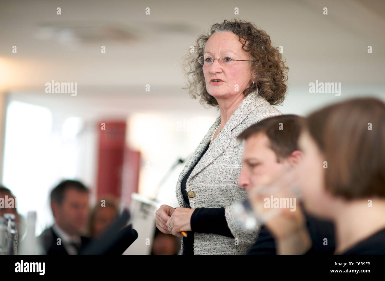 19. Oktober 2009. London Bürgermeisterkandidat, Millbank, Turm London.Jenny Jones Green Party Stockfoto