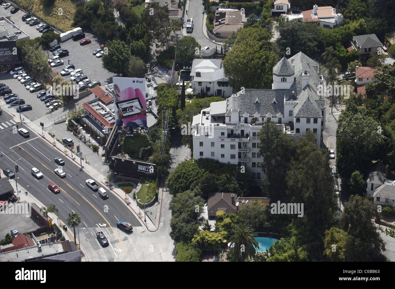 Luftaufnahme des Hotel Chateau Marmont in West Hollywood. Los Angeles, Kalifornien - 02.06.2010 Stockfoto