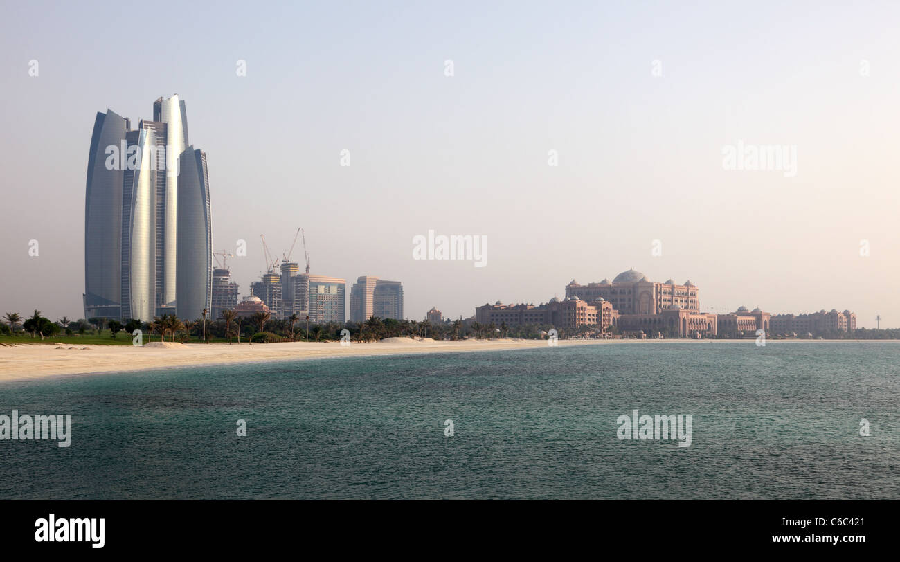 Skyline von Abu Dhabi, Vereinigte Arabische Emirate Stockfoto