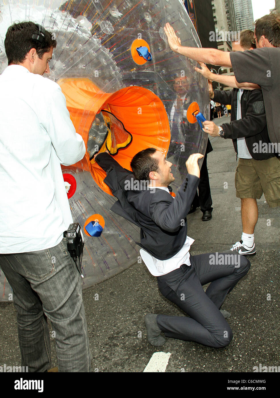 Joseph Gordon-Levitt vor dem Ed Sullivan Theater für die Late Show mit David Letterman Show New York City, USA- Stockfoto
