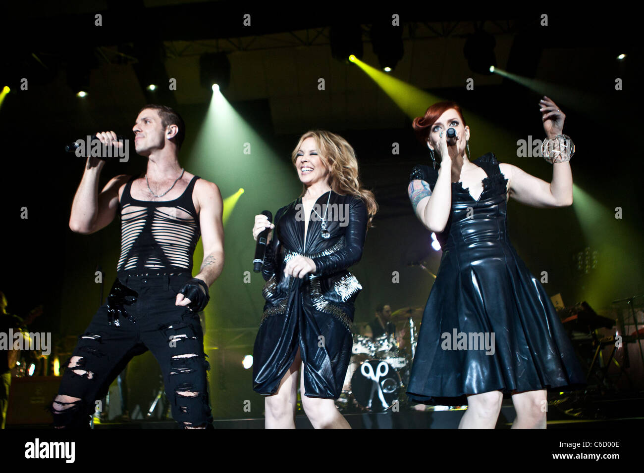 Jake Shears, Kylie Minogue, Ana Matronic Sängerin Kylie Minogue macht