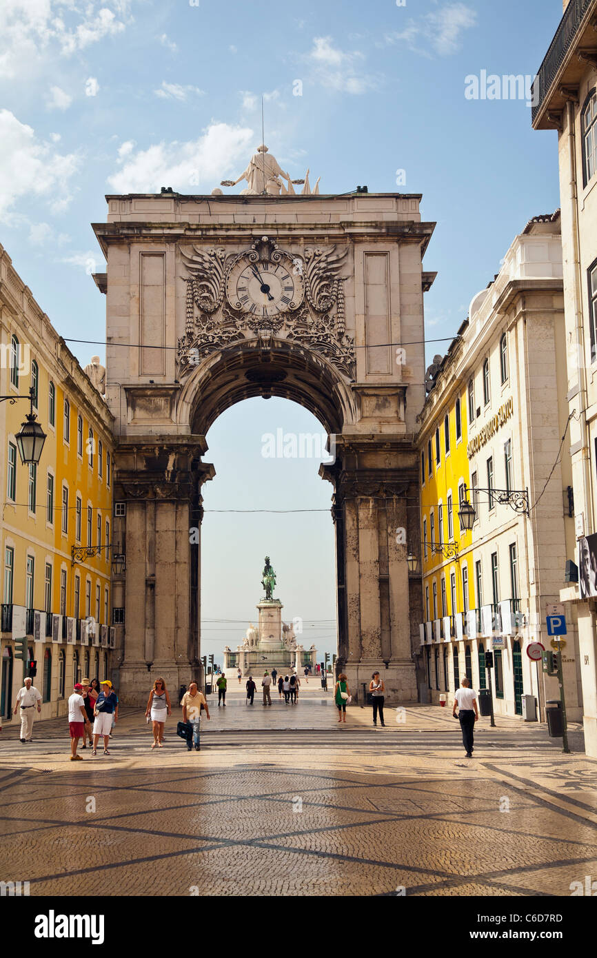 Triumphbogen wie gesehen von Augusta-Straße Stockfoto