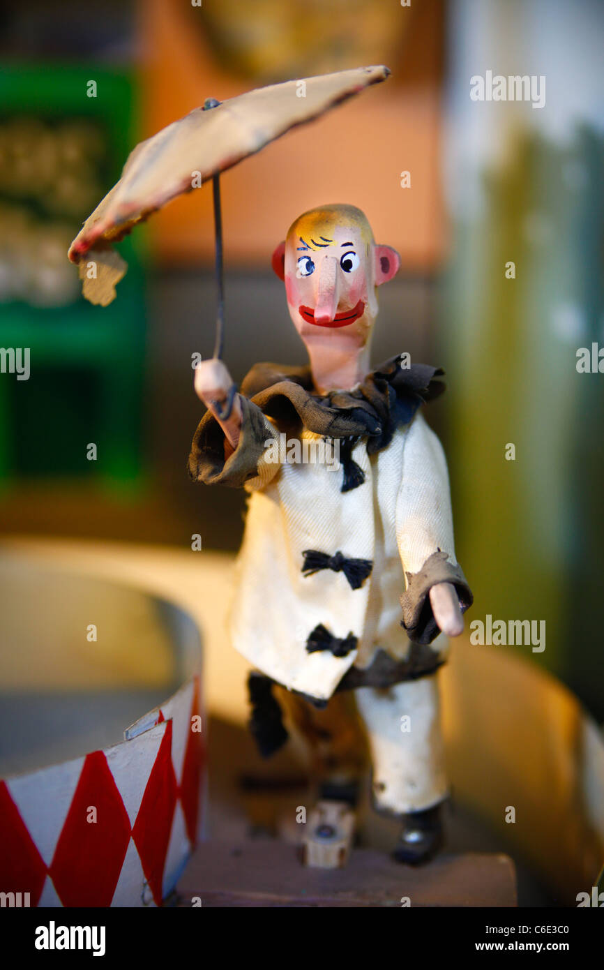 Spielzeug Puppe eine animierte Clowns aus Holz gefertigt. Stockfoto