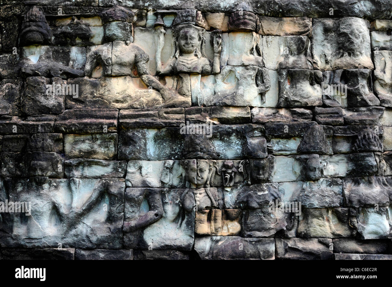 Angkor Thom Siem Reap Kambodscha Prasat Bayon Bas-Reliefs schmücken Dekorationwand der südlichen Galerie Stockfoto