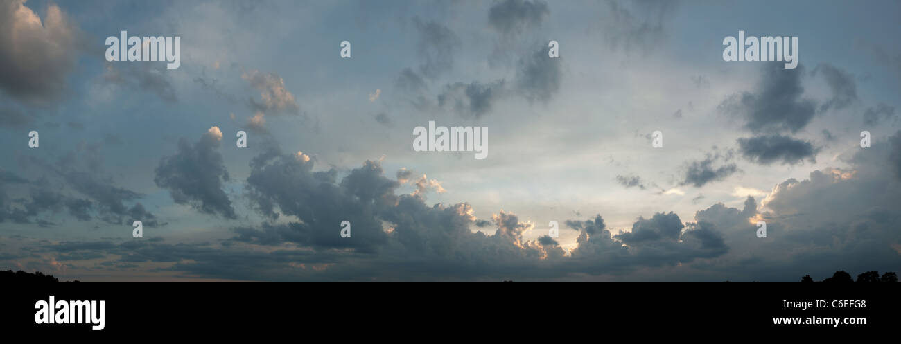 Beschnitten, um die oberen zwei Drittel der Cinemascope (2.35: 1) Bildschirm zu besetzen, so dass Vordergrund nach dritten unten hinzugefügt werden kann der Bildschirm. Stockfoto