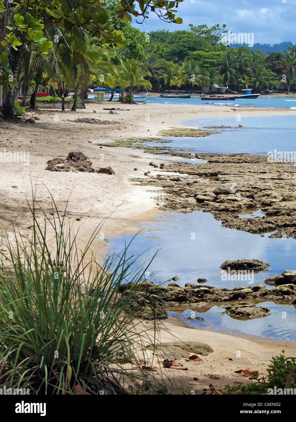Costa Rica Strand Küste an der karibischen Küste in Puerto Viejo de Talamanca, Mittelamerika Stockfoto