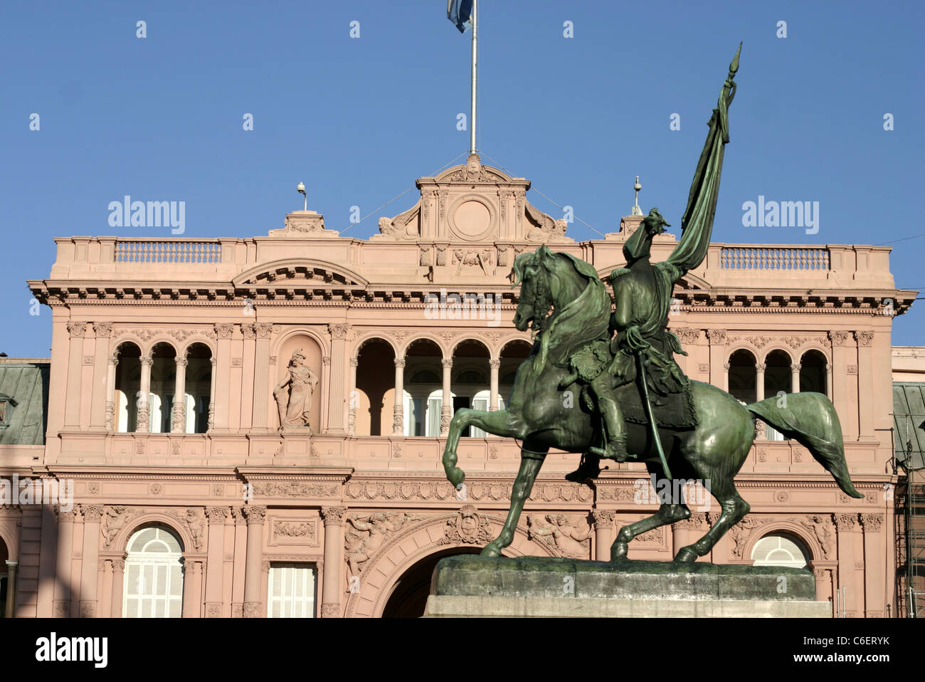 Der Präsidentenpalast Casa Rosada auf der Plaza de Mayo. Buenos Aires, Argentinien, Südamerika Stockfoto