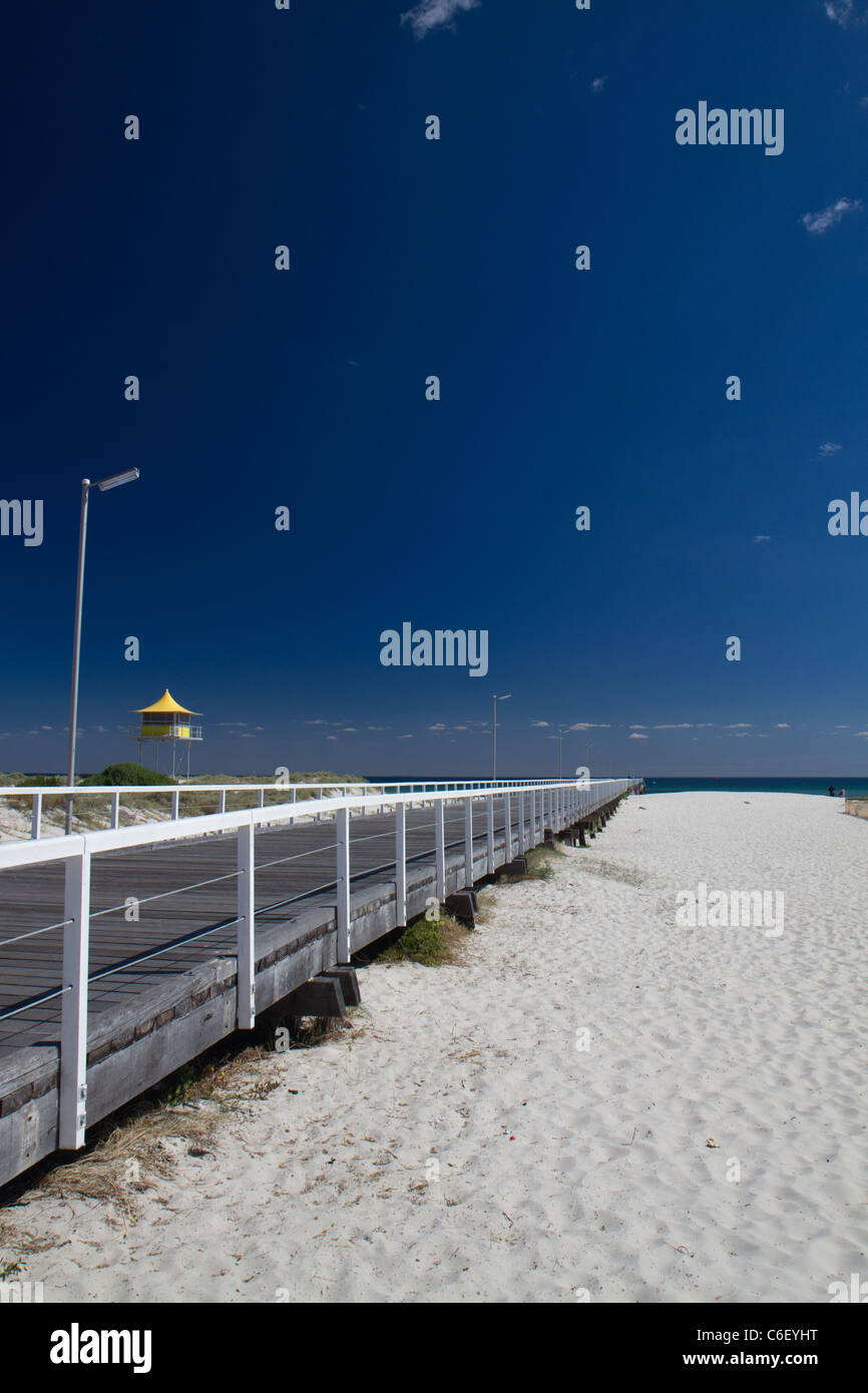 Gehweg am Semaphore Beach, South Australia Stockfoto