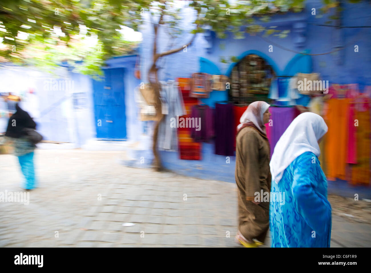 Blaue Häuser und Gassen von Chefchaouen, Marokko Stockfoto