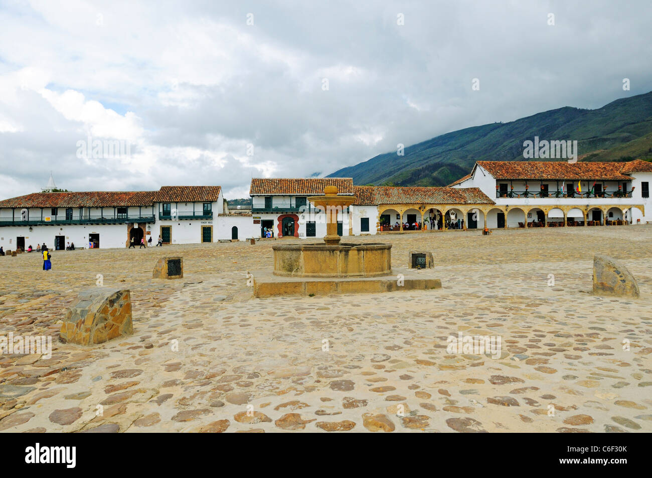 Hauptplatz mit kolonialen Gebäuden, Villa de Leyva, Boyaca, Kolumbien Stockfoto Hauptplatz mit kolonialen Gebäuden, Villa de Leyva, Boyaca, Kolumbien Stockfoto