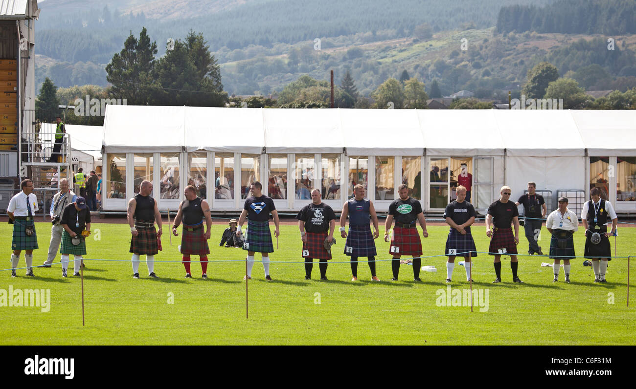 Im Wettbewerb mit den schweren Ereignissen in Cowal Hochland sammeln 2011 Stockfoto