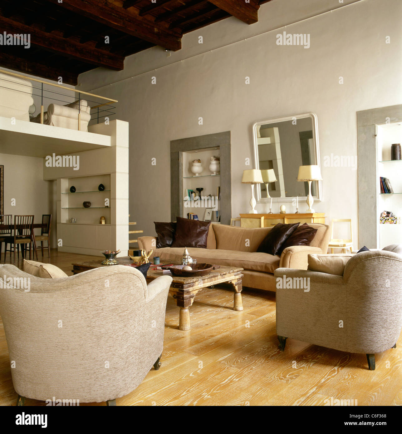 Wohnzimmer in einem modernen Haus Stockfoto