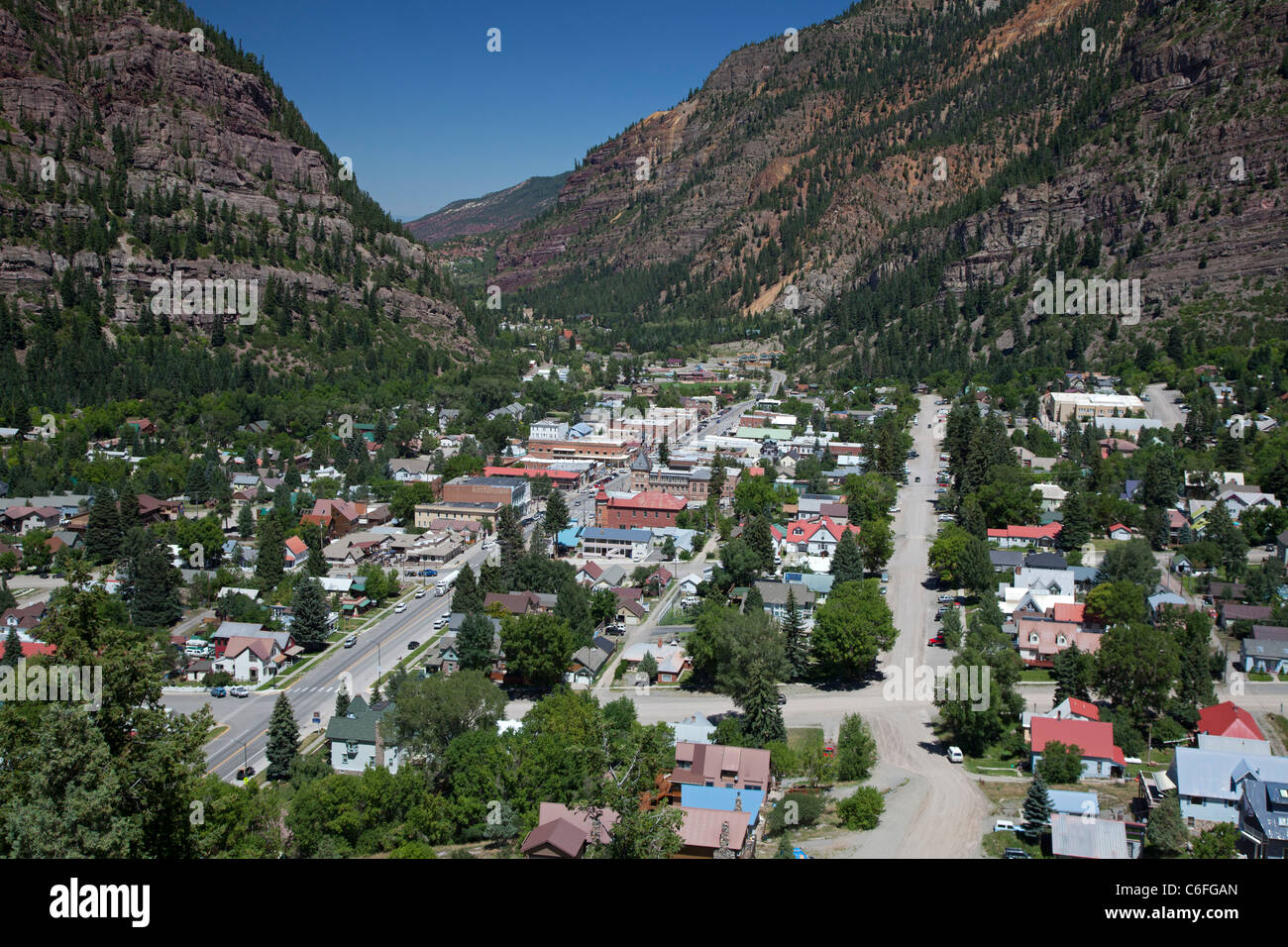 Ouray, Colorado, eine ehemalige Bergbaustadt in den San Juan Mountains jetzt vom Tourismus unterstützt. Stockfoto