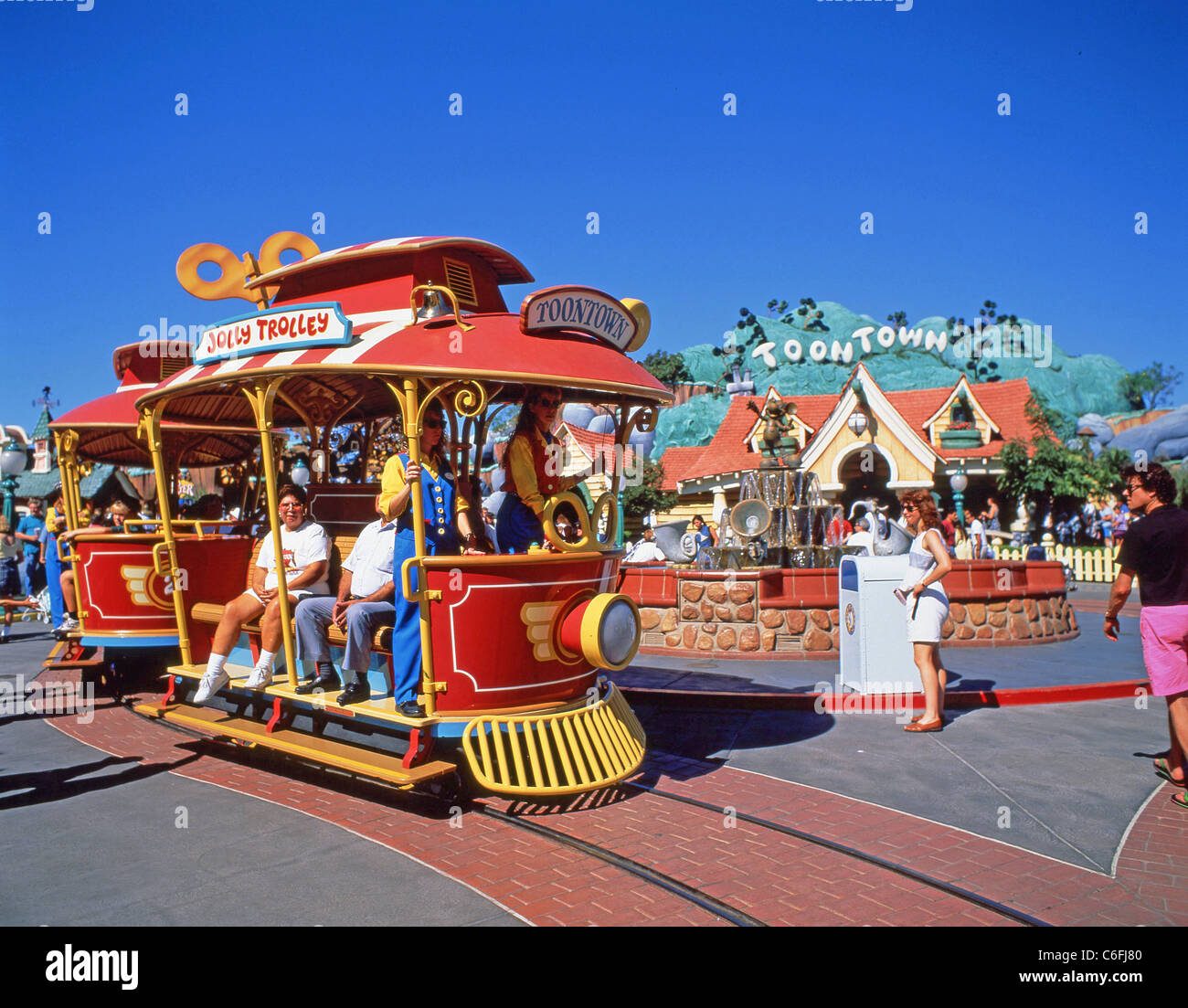 Jolly Trolley, Mickeys Toontown, Disneyland, Anaheim, California, Vereinigte Staaten von Amerika Stockfoto