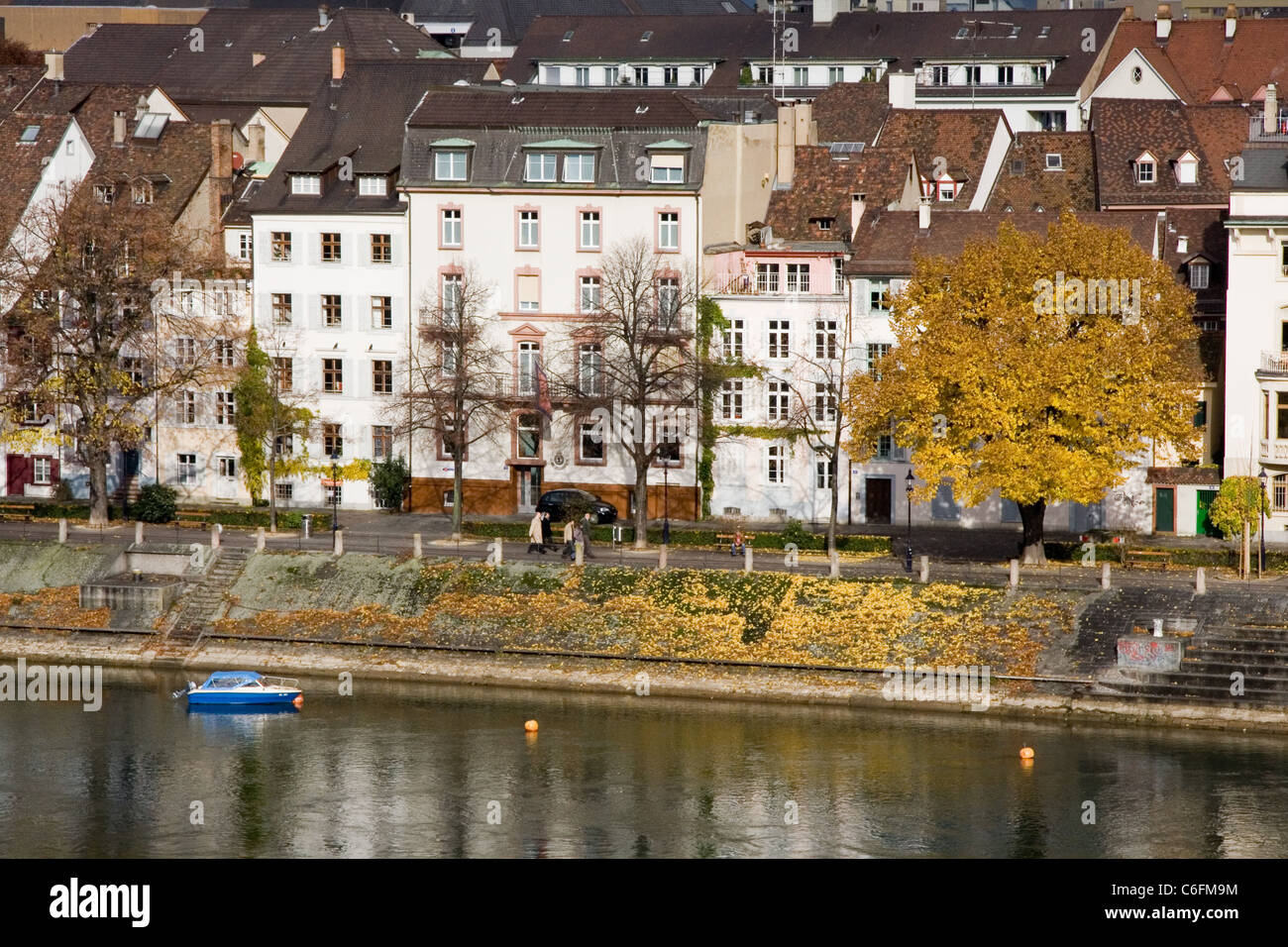 Ansicht der Häuser von Rhein bei Oberer Rheinweg, Basel, Schweiz Stockfoto