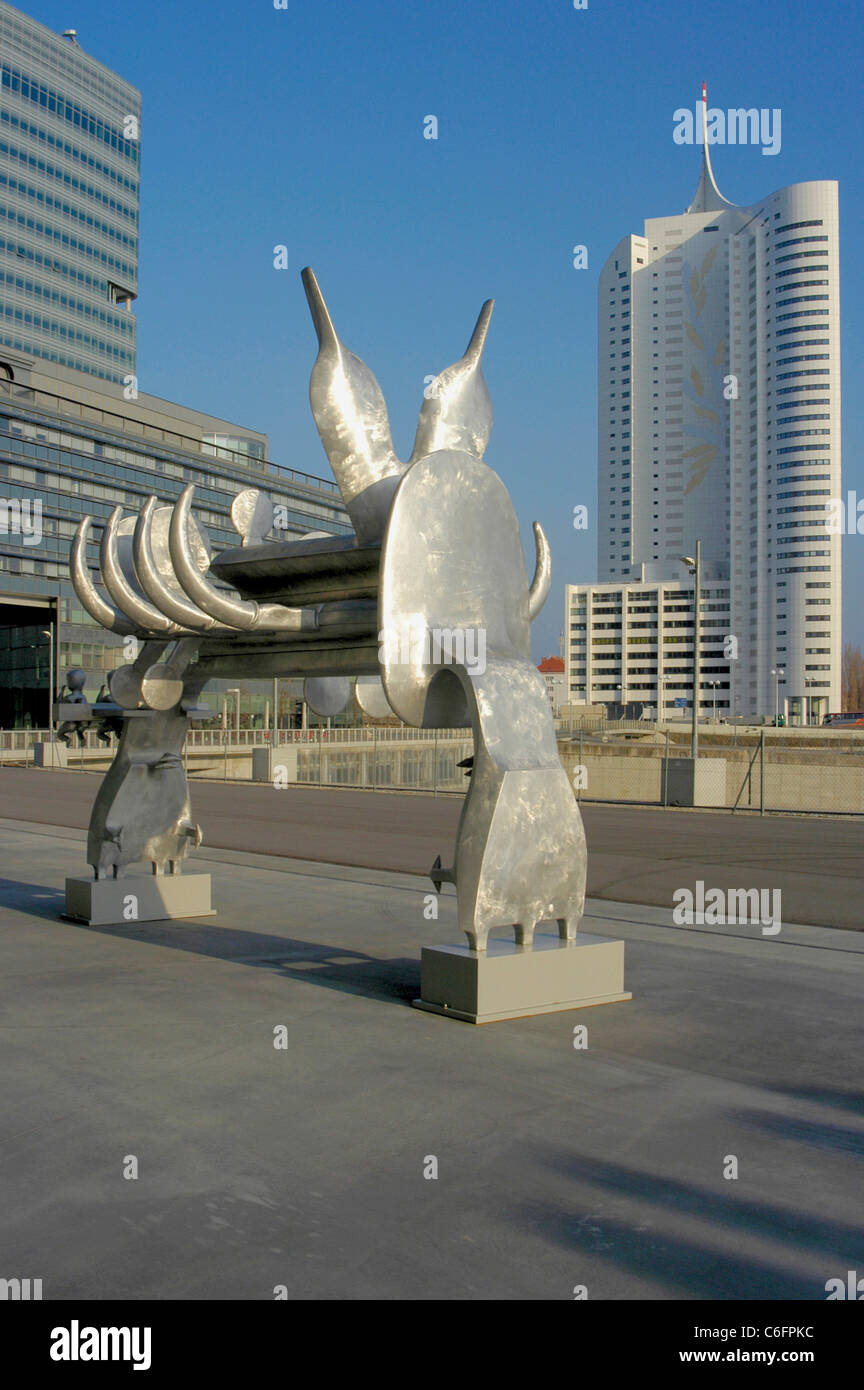 Seidler Turm und Gironcoli Bildhauerei Stockfoto