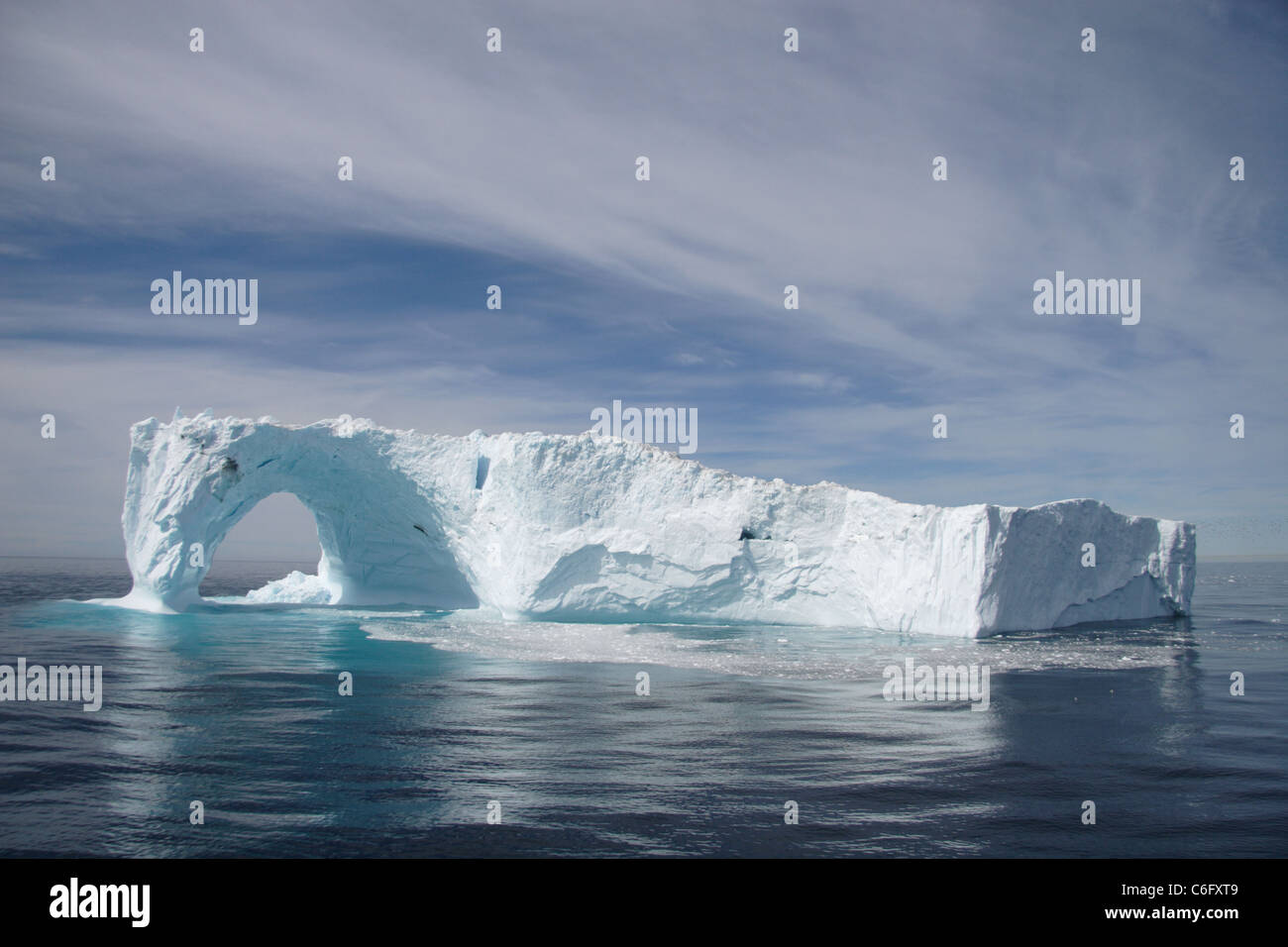 Eisberg vor der Küste Grönlands Stockfoto