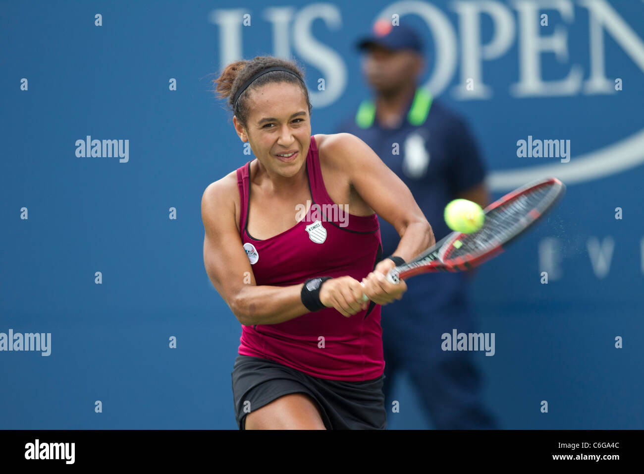 Heather Watson (GBR) im Wettbewerb bei den 2011 US Open Tennis. Stockfoto