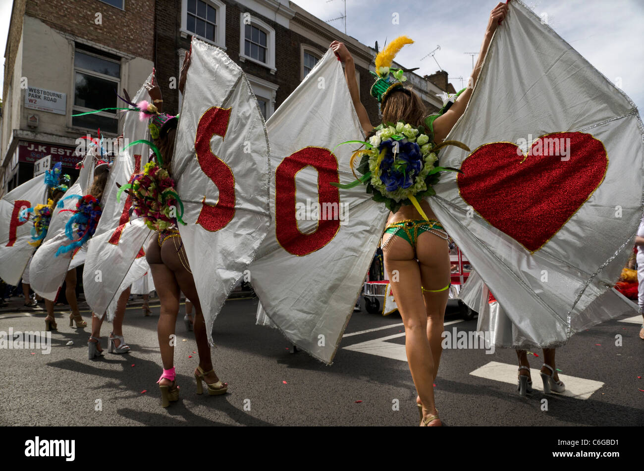 Tanz-Performer bei Notting Hill Carnival London 2011 England Great Britain UK Stockfoto