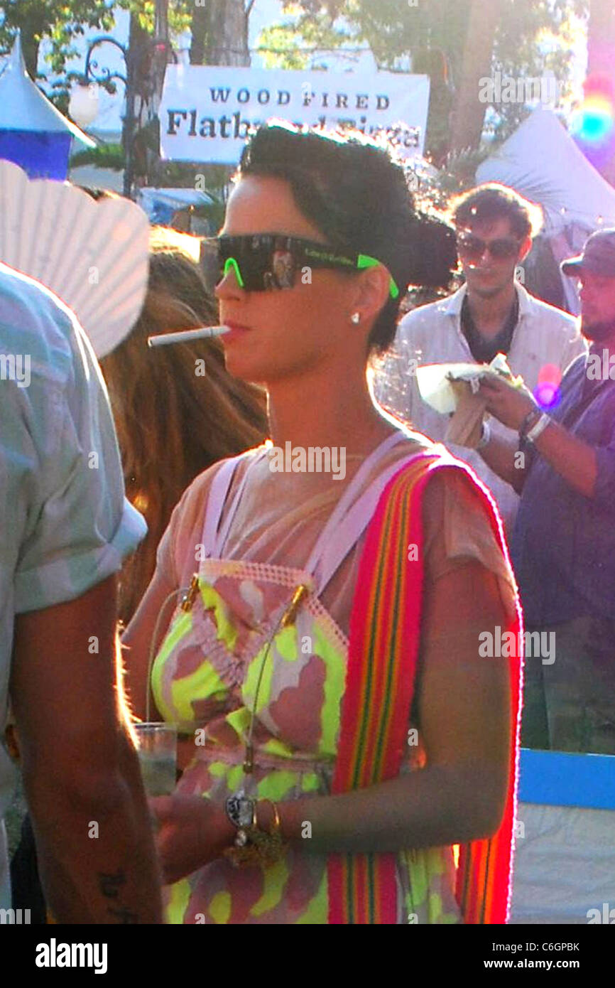 Qamoqxonada emishga majbur