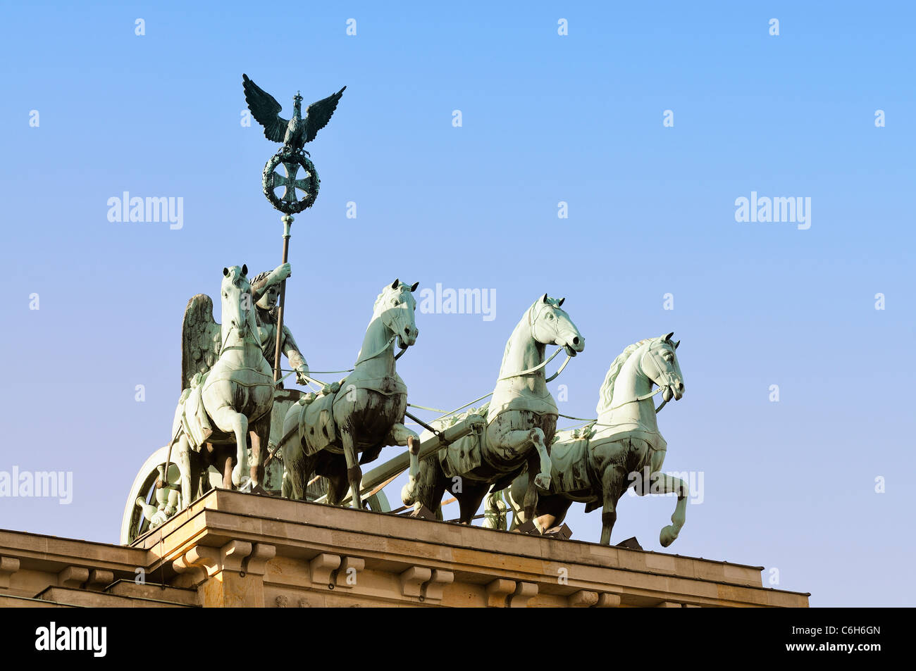 Detail des Brandenburger Tor und Quadriga Bronze Statue, Berlin, Deutschland Stockfoto