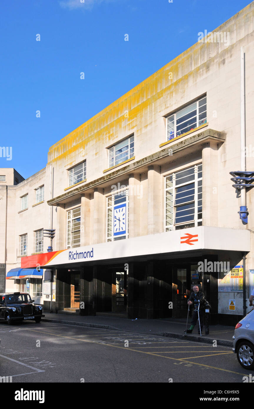 Richmond upon Thames Bahn- und u-Bahnstation Stockfoto