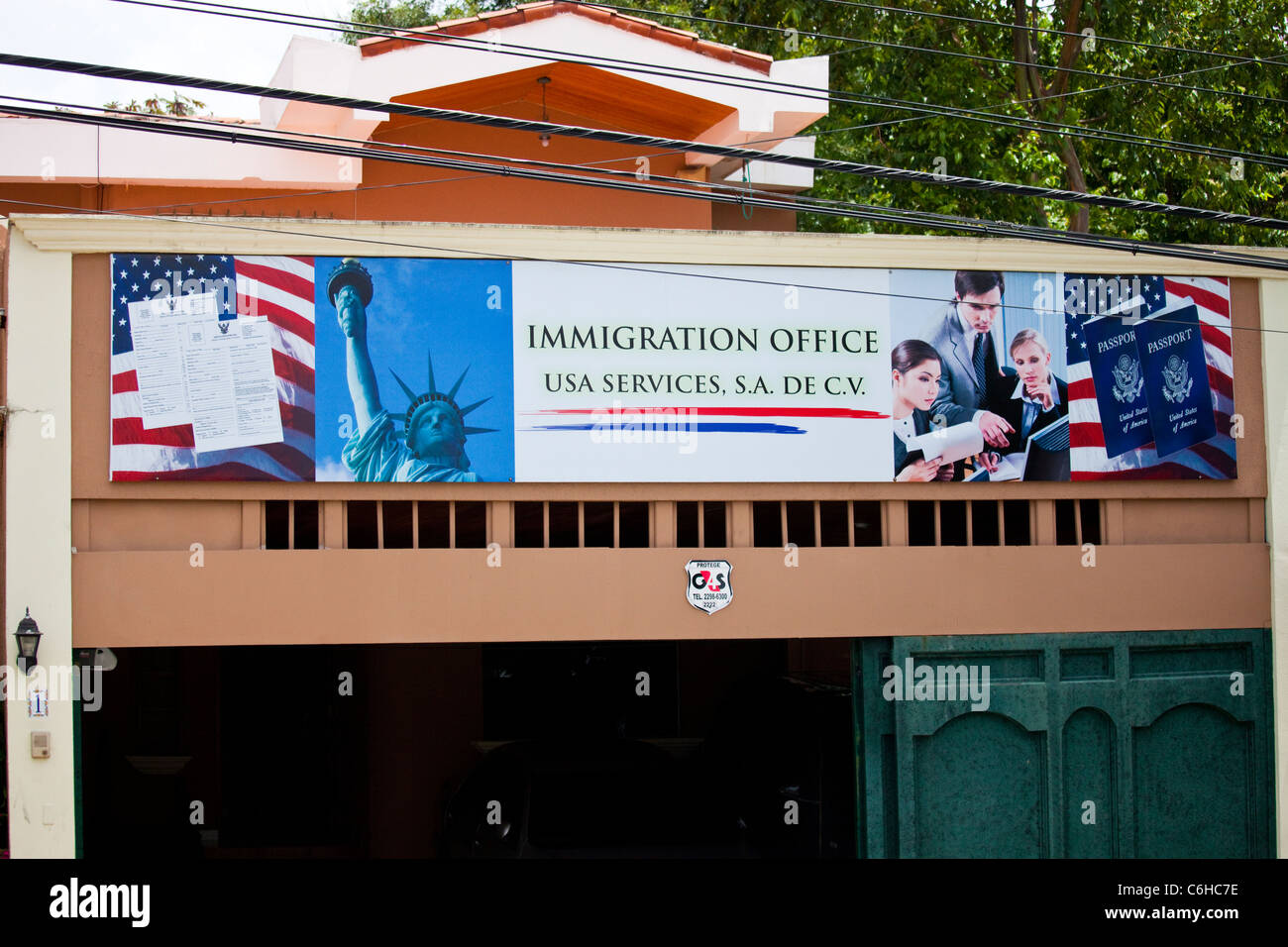 Ausländerbehörde bei der Botschaft der Vereinigten Staaten in San Salvador, El Salvador Stockfoto