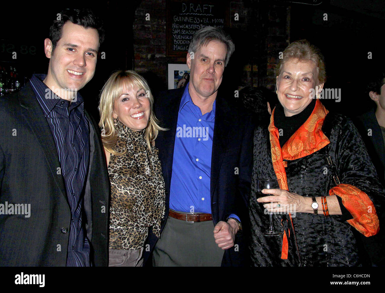Russell Soder, Heather Randall, Jack Gilpin, und Diane Morrison Öffnung Nacht nach der Party für "Top Secret: die Schlacht um die Stockfoto