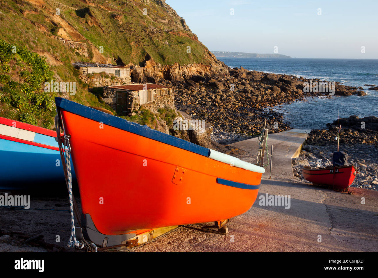 Priester Cove West Penwith Cornwall Angelboote/Fischerboote auf Zettel Weg Stockfoto