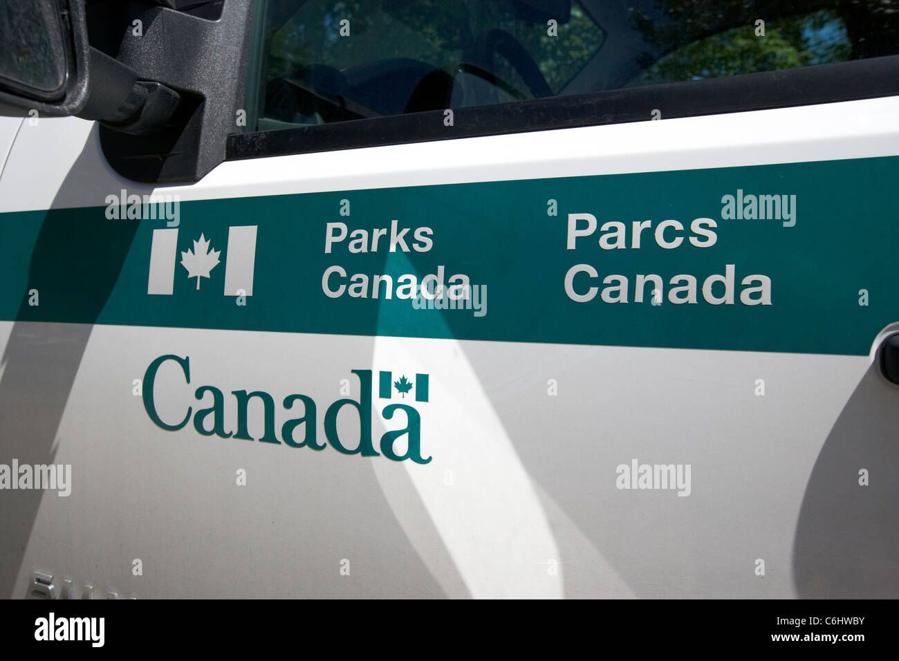 Logo des Parks Kanada auf der Seite ein Fahrzeug Winnipeg Manitoba Kanada Stockfoto