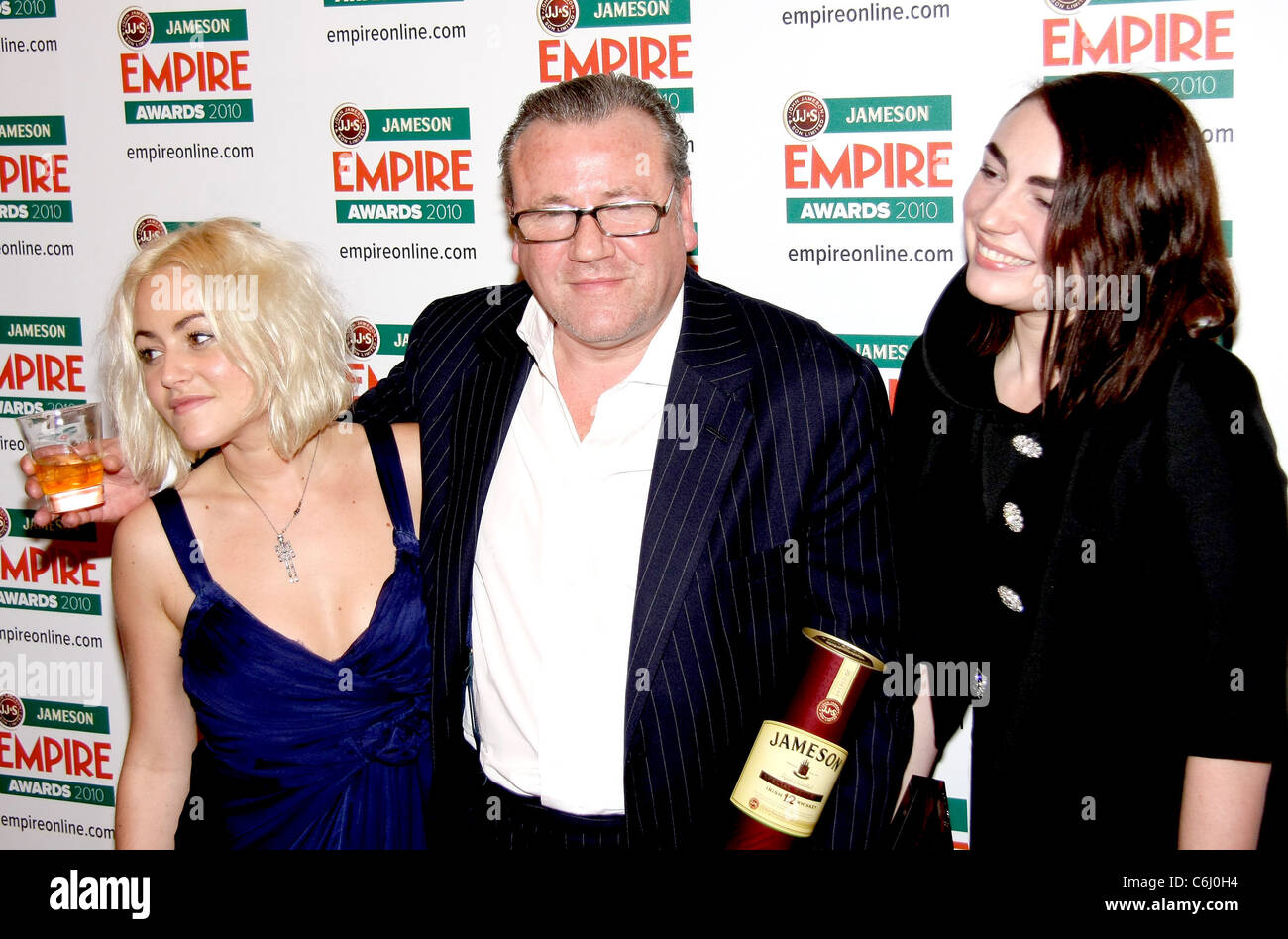 Jaime Winstone, Ray Winstone und Lois Winstone The Empire Film Awards 2010 statt im Grosvenor House Hotel - Press Room Stockfoto