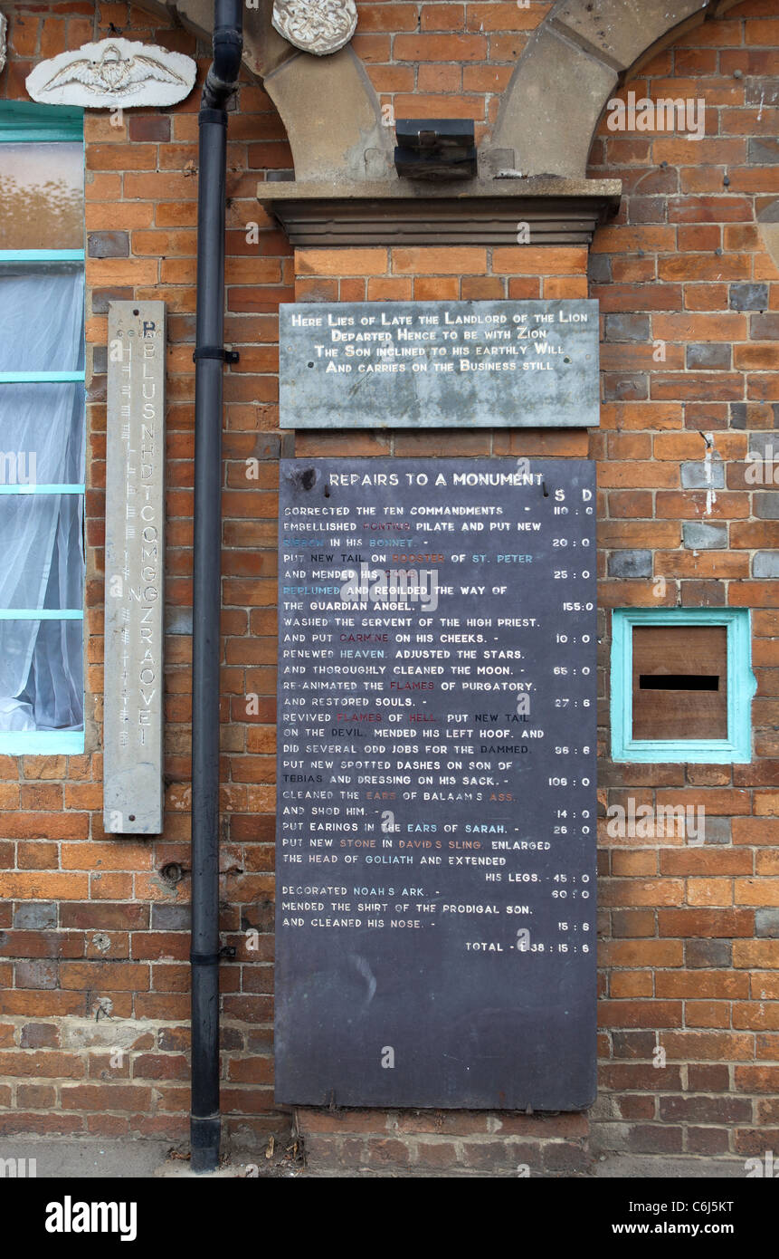 Lloyds Steinmetze Museum Hof an großes Bedwyn Stockfoto