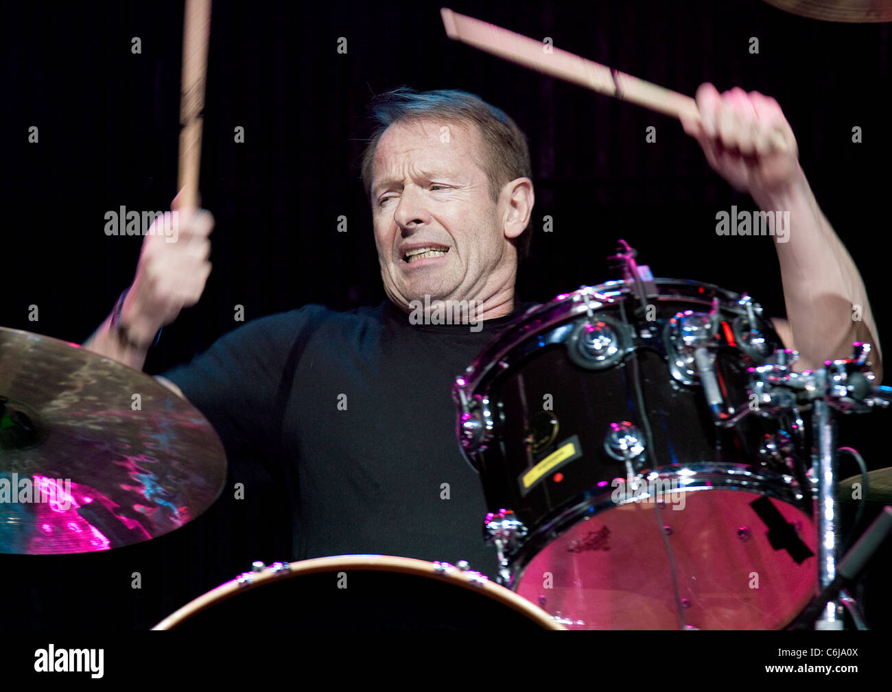 Simon Kirke Bad Company erklingt in Manchester Abend News Arena Manchester, England - 02.04.10 Sakura Stockfoto