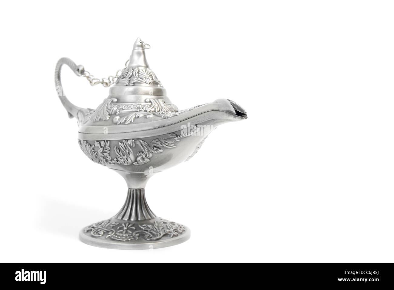 Aladins Wunderlampe, isoliert auf Weiss Silber Stockfoto