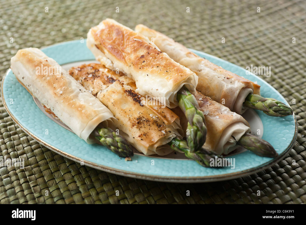 Spargel-wraps Stockfoto