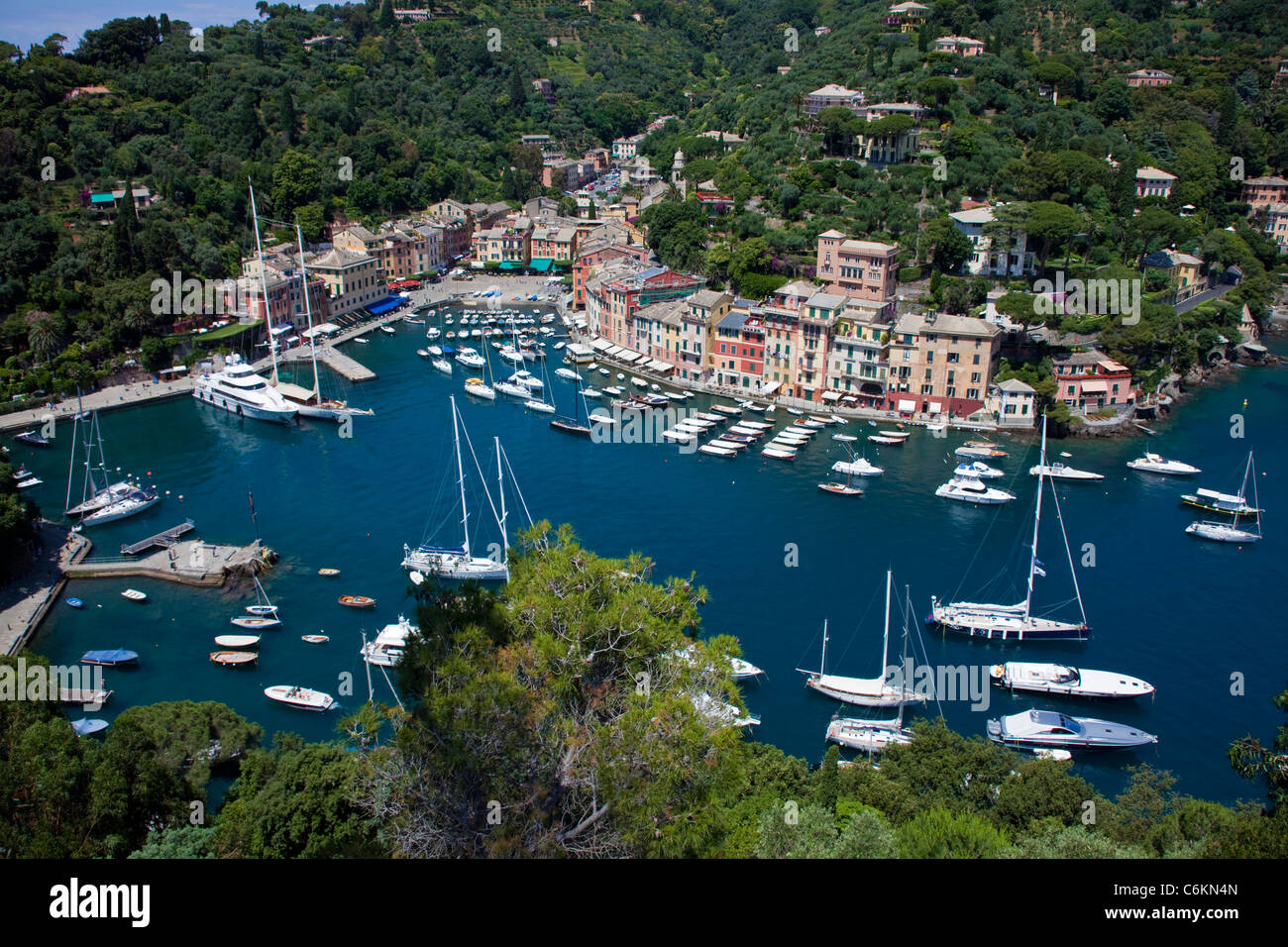 Portofino, Fischerdorf mit dem malerischen Hafen, Holiday Resort di Levante, Ligurien, Italienische Riviera, Italien, Mittelmeer, Europa Stockfoto