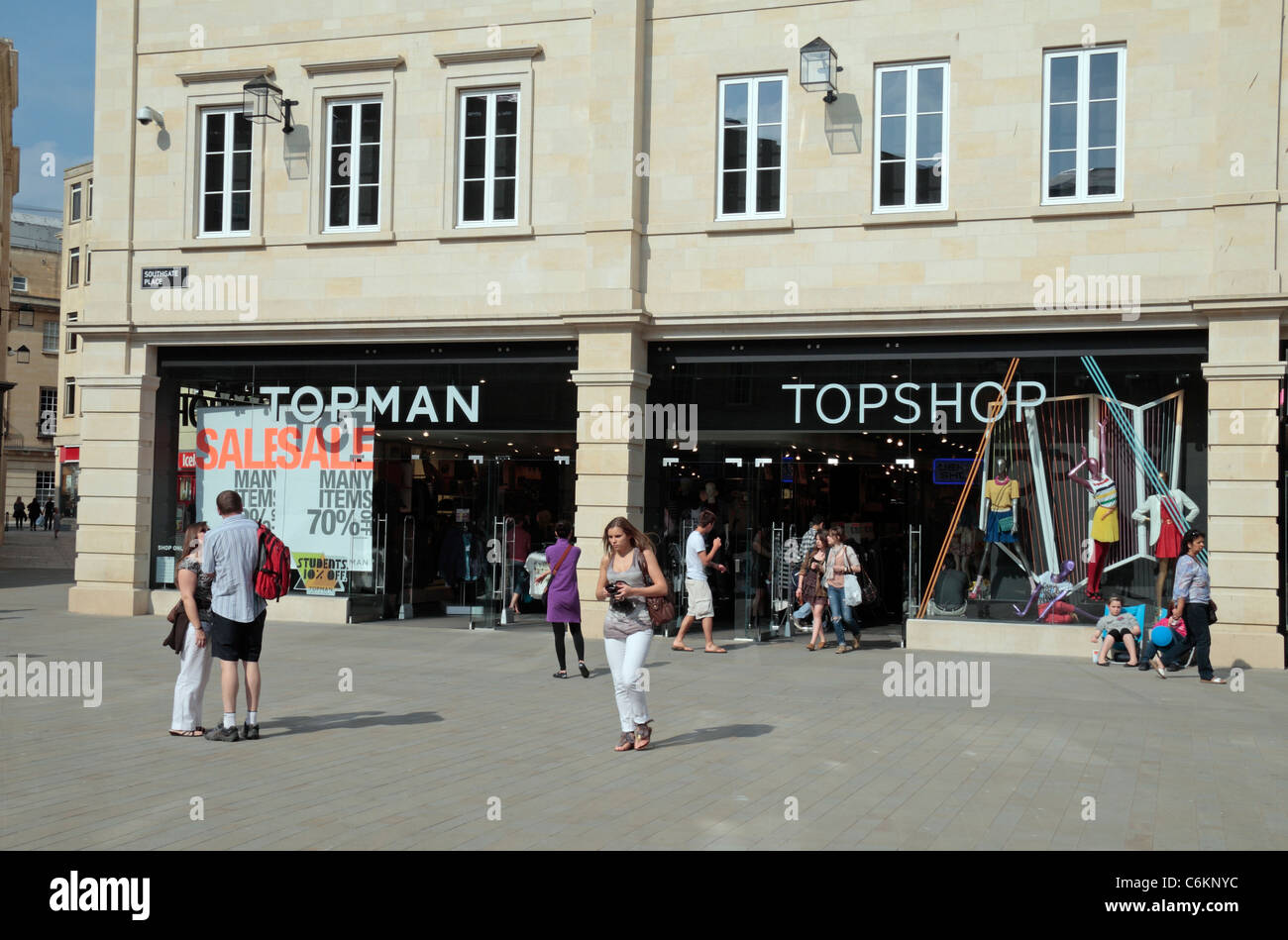 Die Ladenfront der Topshop & Topman Kleidung speichert, SouthGate Bad Einkaufszentrum, Bath, Großbritannien Stockfoto