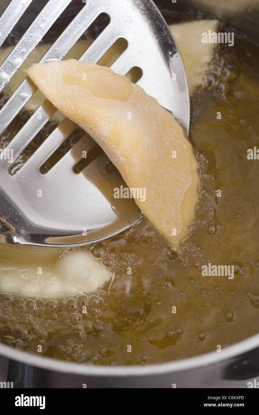 Tiefe Pfanne Ricotta-Umsätze Stockfoto