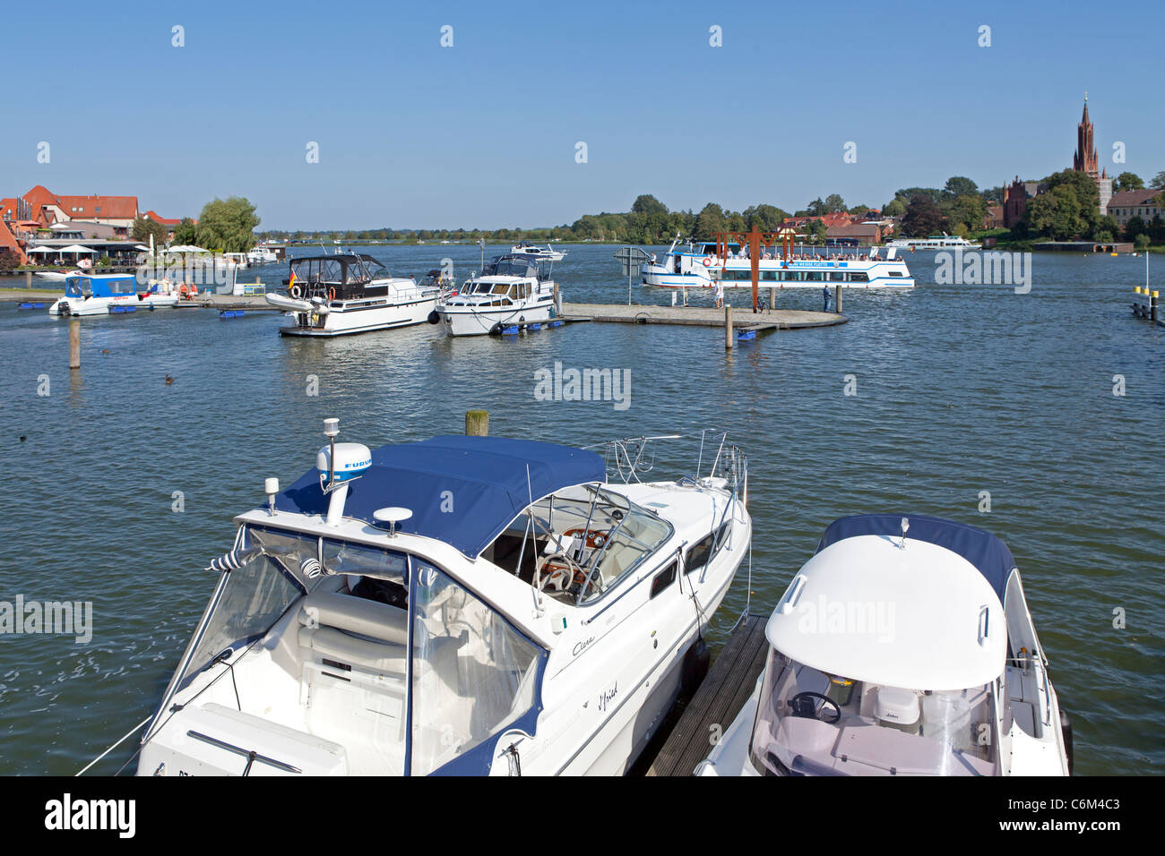 Boote am See Malchow, Mecklenburgische Seenplatte, Mecklenburg-West Pomerania, Deutschland Stockfoto