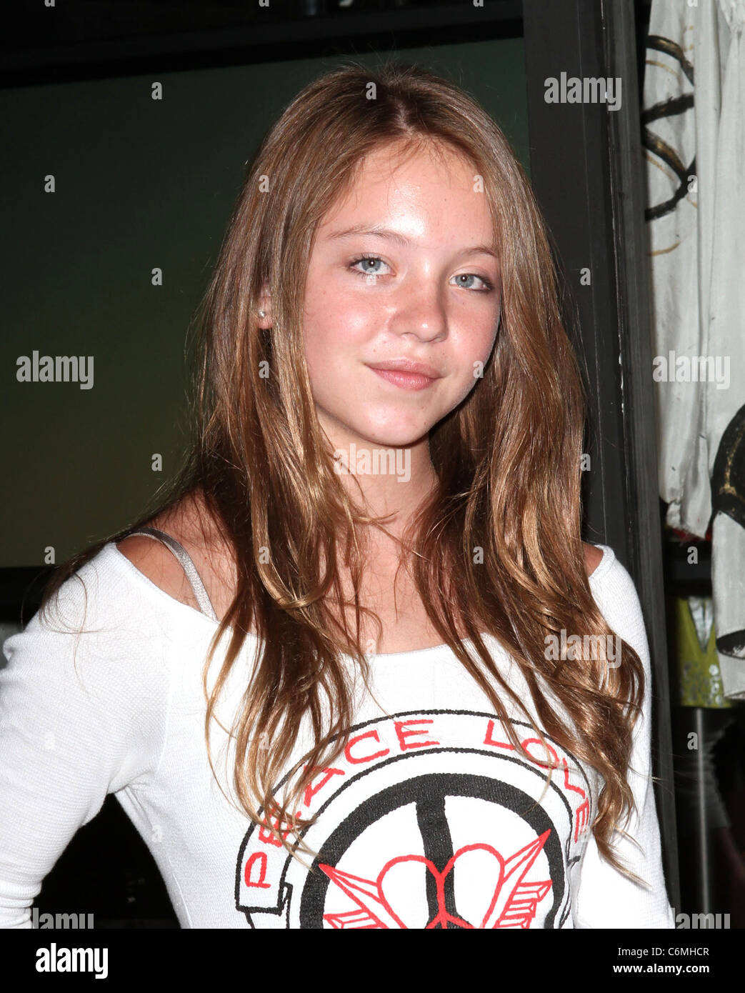 Sweeney Julia Celebrates Birthday Jgerard Stockfotos Und Bilder Kaufen Alamy