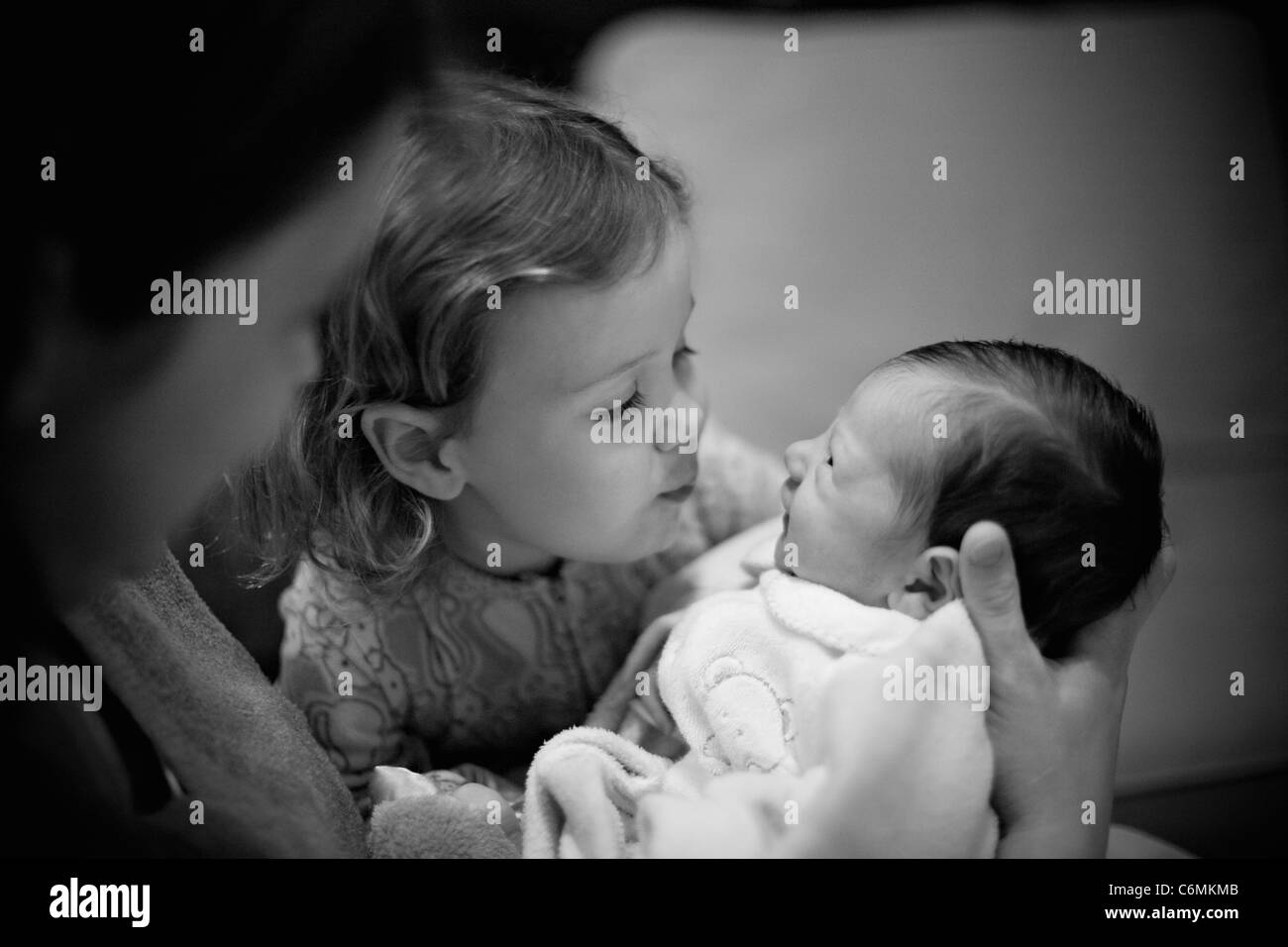 Shirtracer Baby Body "Little Sister" - Kurzarmbody Für Neugeborene