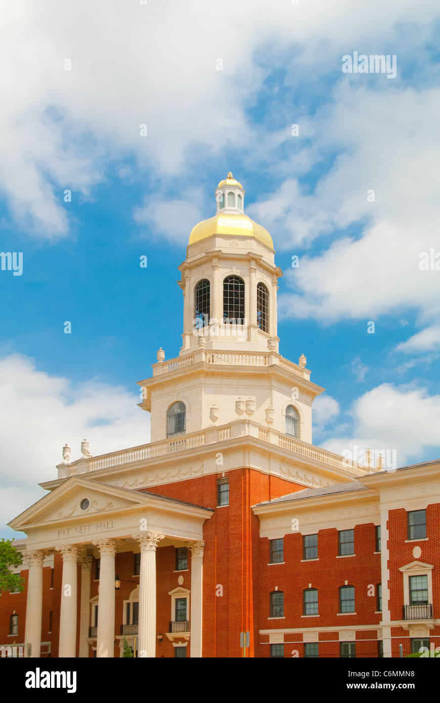 Pat Neff Halle gebaut 1938, zentrales Verwaltungsgebäude ist Symbol der Baylor University in Waco, Texas, USA Stockfoto