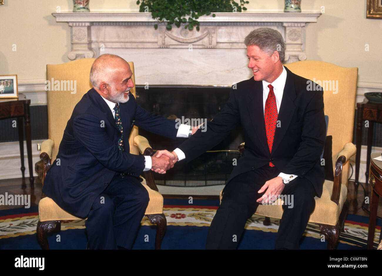 Präsident Clinton trifft sich mit König Hussein von Jordanien Stockfoto