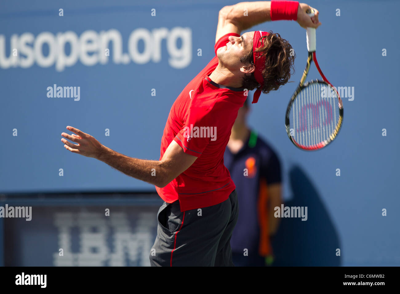 Roger Federer (SUI) im Wettbewerb bei den 2011 US Open Tennis. Stockfoto